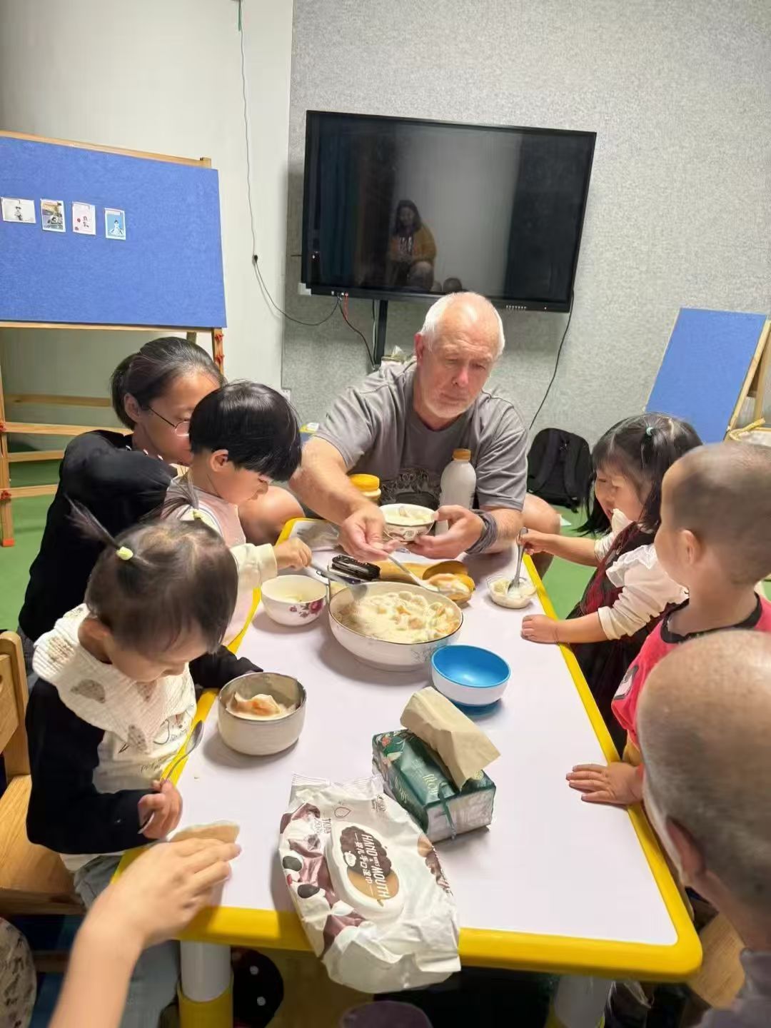 昆明迪笙绘本馆 昆明呈贡区七彩和云南第一城环境展示